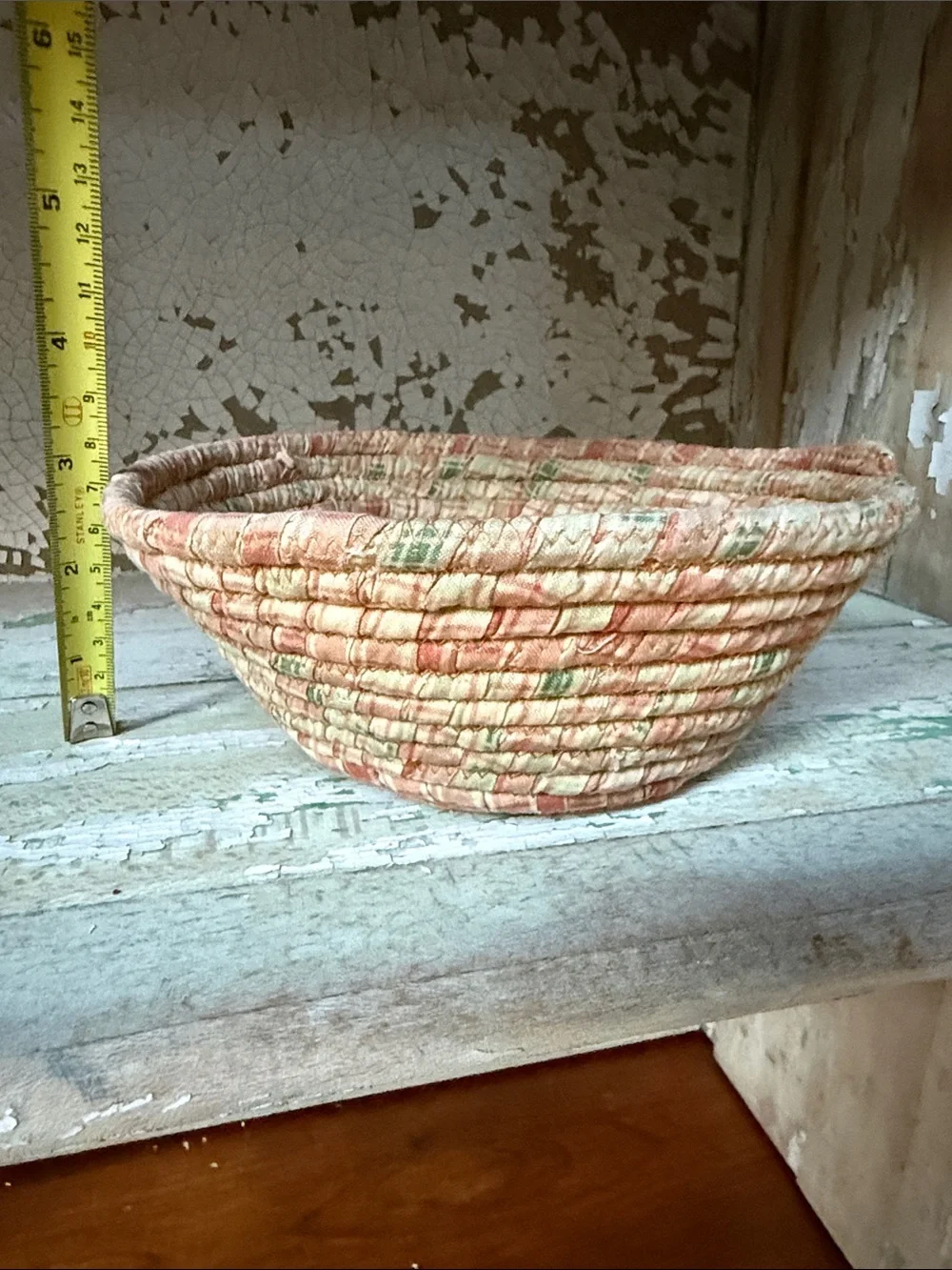 🌿Handwoven Pink and Cream Decorative Fabric Bowl